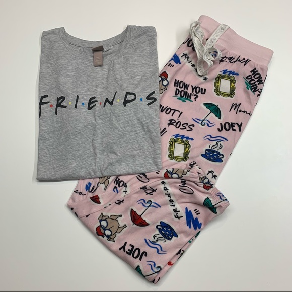 H&M Other - FRIENDS Lounge Set
